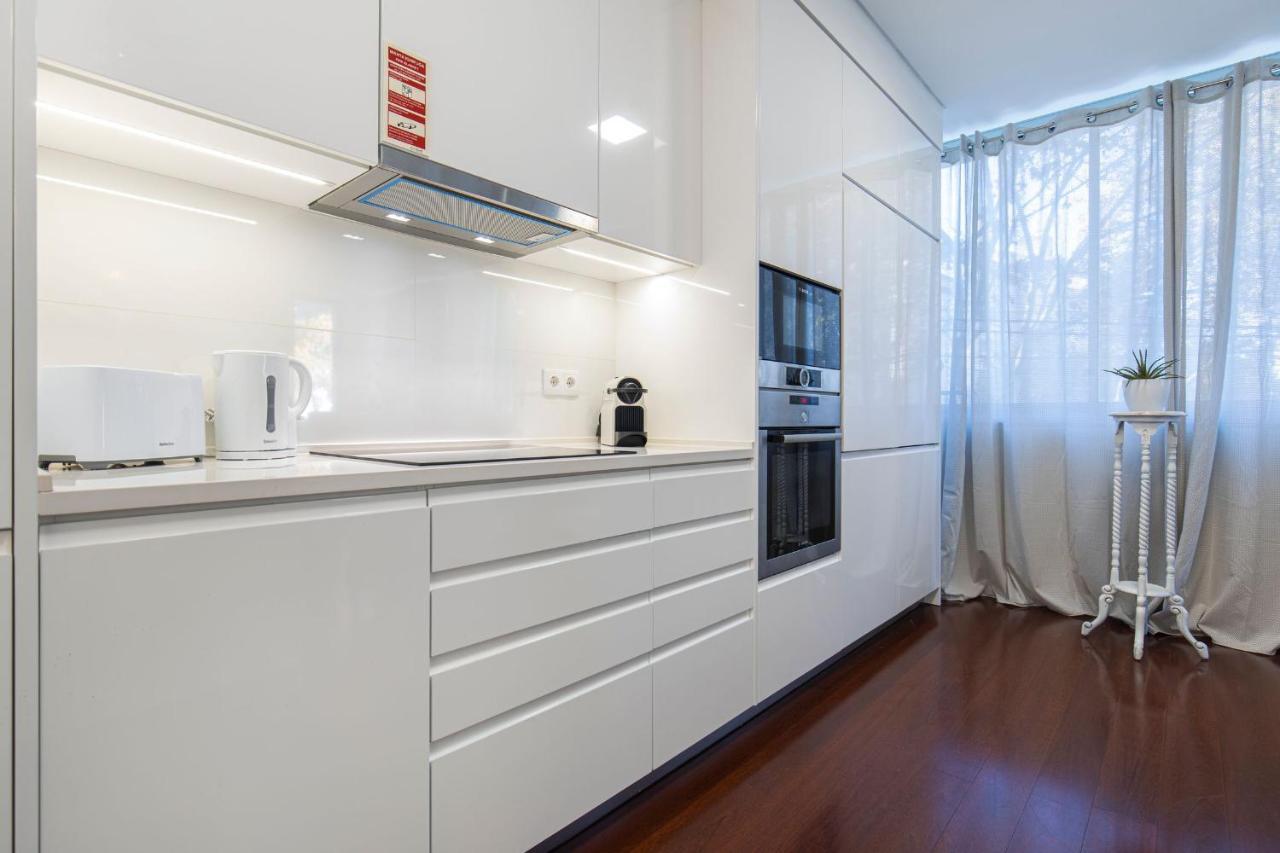 Touch Of Class 2Bdr Apartment By Lovelystay Cascaes Exterior foto