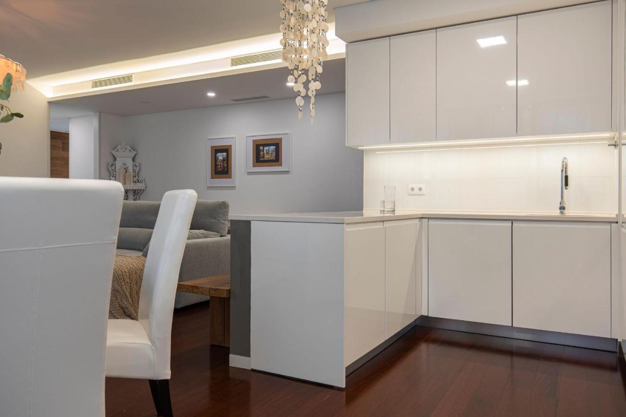 Touch Of Class 2Bdr Apartment By Lovelystay Cascaes Exterior foto